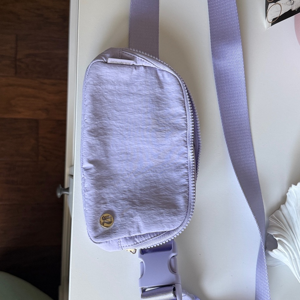 lululemon athletica Lavender Travel Bag
